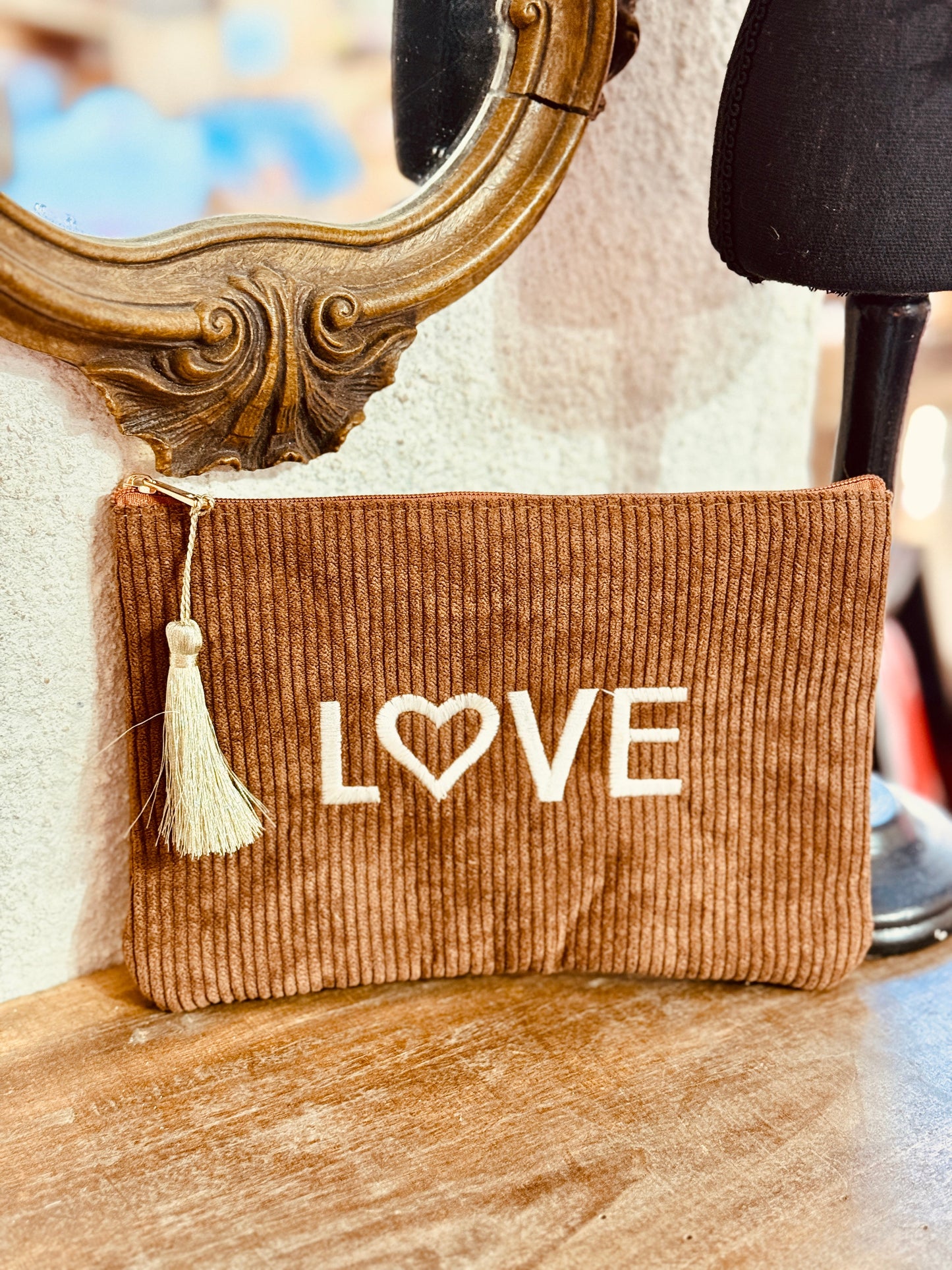 Neceser LOVE pana marrón – 14x20 cm Les Trouvailles de Tolède