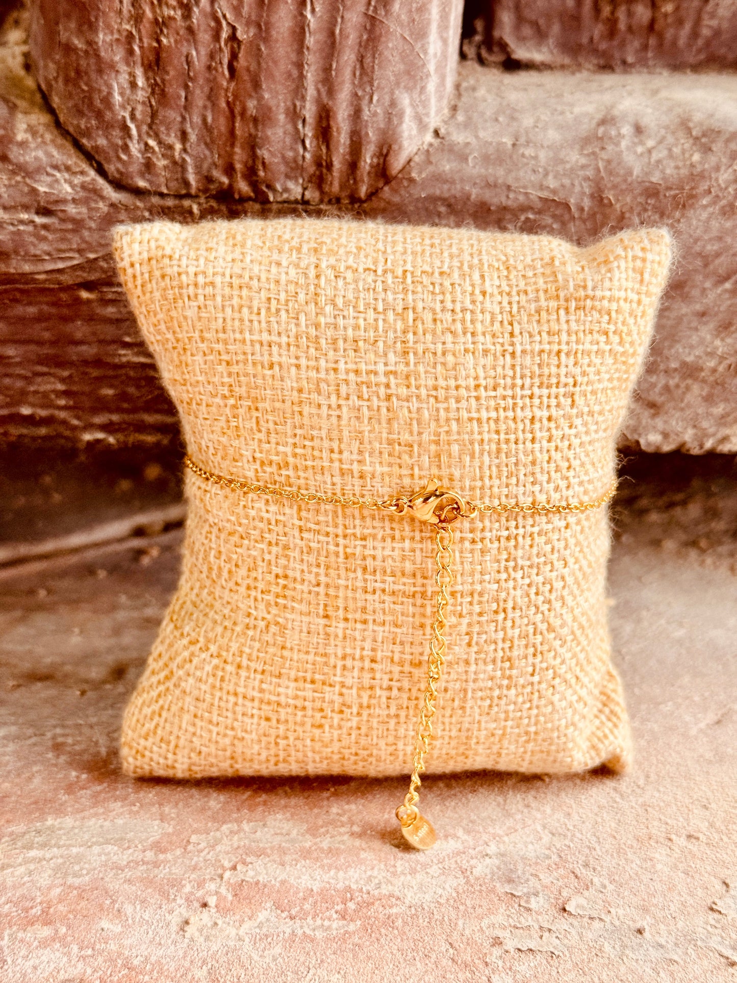 Pulsera Sol blanca – Acero inoxidable dorado Les Trouvailles de Tolède