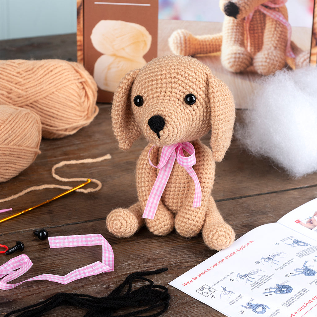 Kit de ganchillo – Perrito Les Trouvailles de Tolède