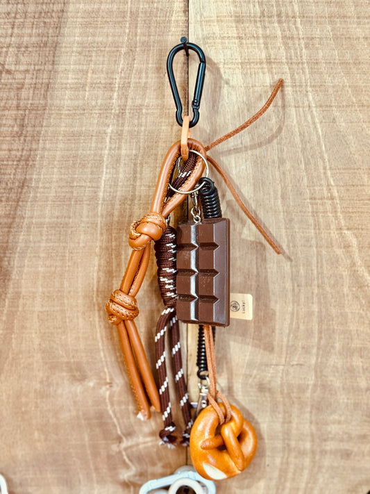 Colgante de bolso tableta de chocolate & pretzel Les Trouvailles de Tolède