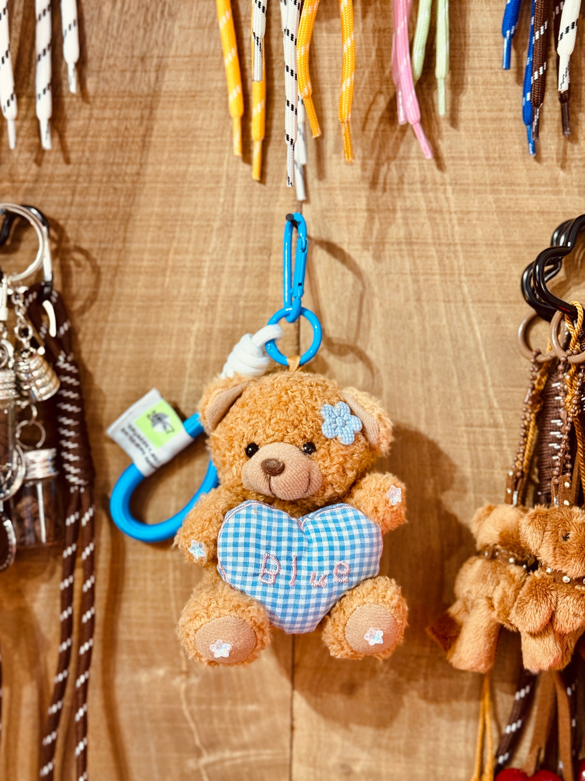 Llavero osito “Blue” con corazón Les Trouvailles de Tolède