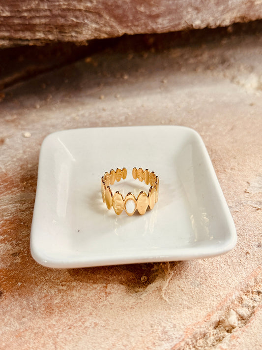 Anillo Cléa – Acero inoxidable dorado Les Trouvailles de Tolède