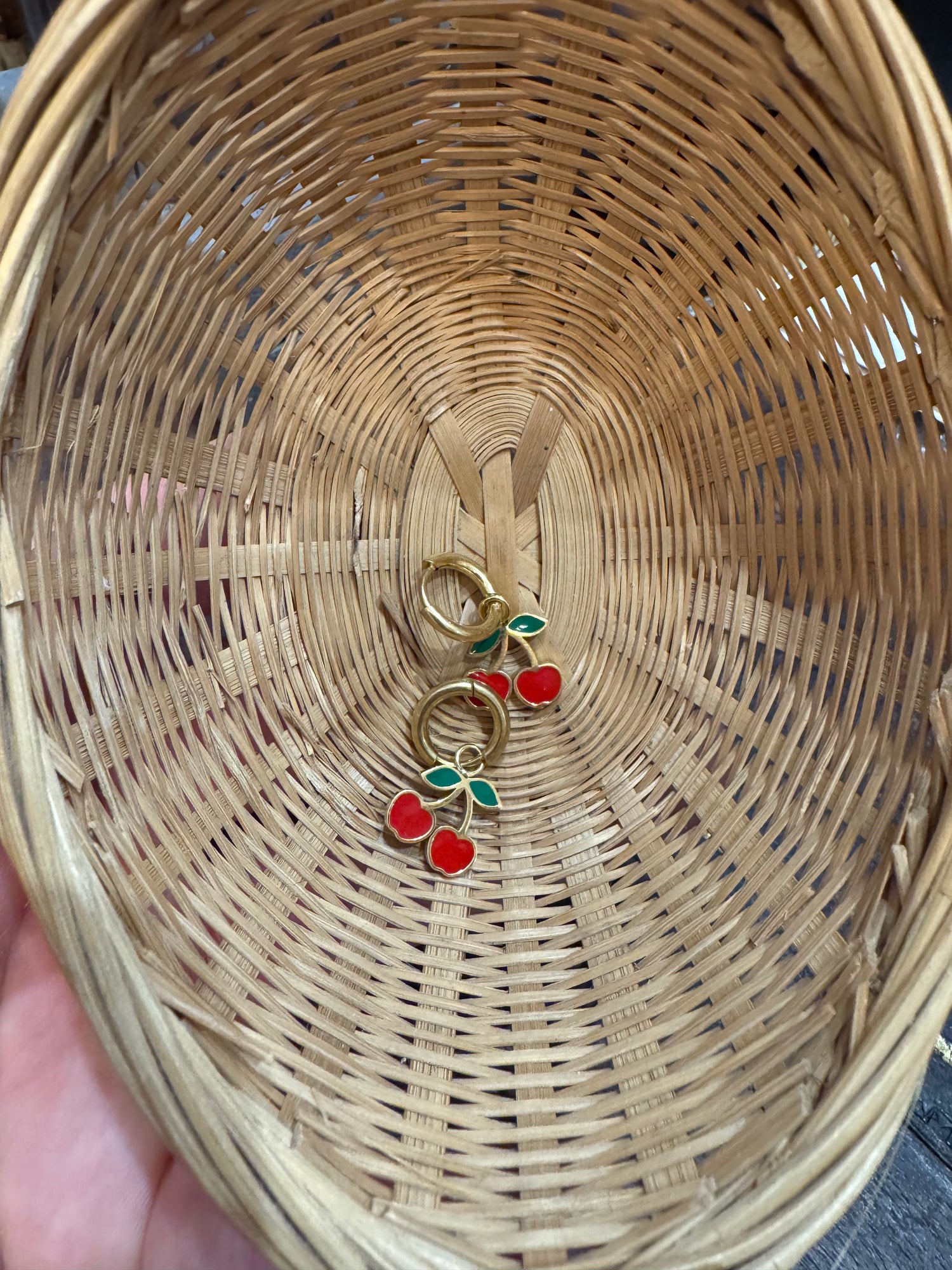 Boucle d’oreille cerise Les Trouvailles de Tolède